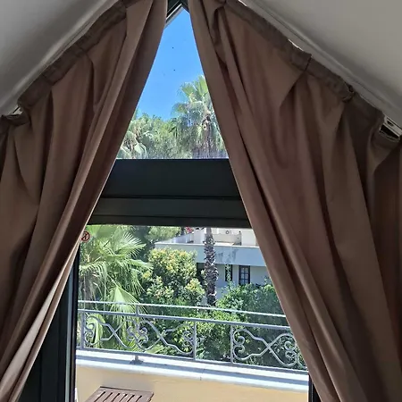 Avlu Otel 3*