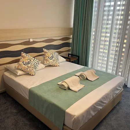 Avlu Otel 3*