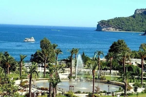 Avlu Kemer